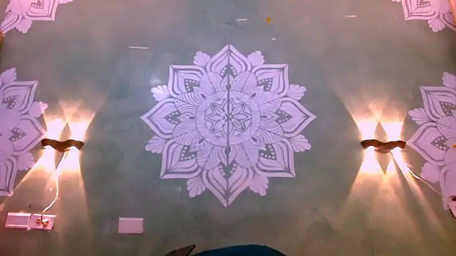 Emili Roux online show from March 21, 3:35 pm