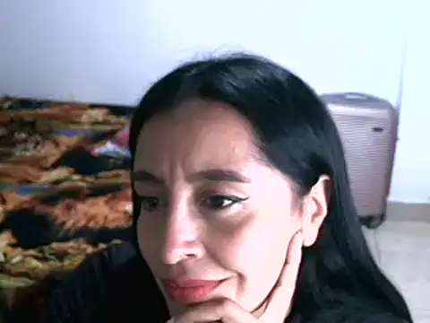 hailey85 online show from December 6, 9:46 pm