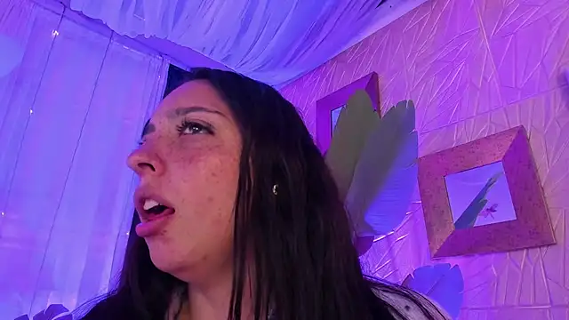 sadashi moon  online show from March 3, 6:59 am