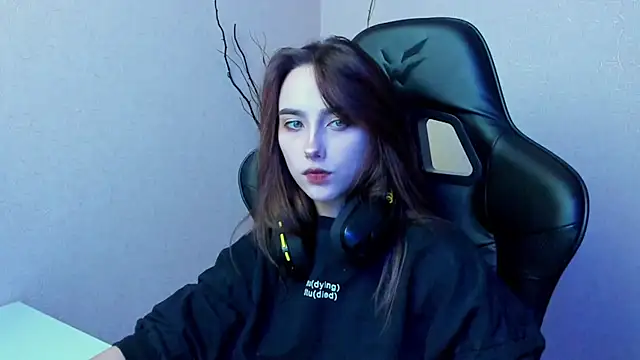 Snapshot of SilverDream chatting on December 23, 9:40 pm SilverDream online show from December 23, 9:40 pm