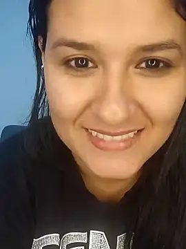 Snapshot of elena_jonees chatting on December 24, 2:22 pm elena jonees online show from December 24, 2:22 pm