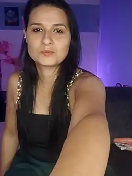 Snapshot of elena_jonees chatting on December 27, 7:46 pm elena jonees online show from December 27, 7:46 pm