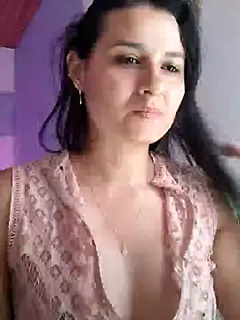 Snapshot of elena_jonees chatting on February 1, 5:58 pm elena jonees online show from February 1, 5:58 pm
