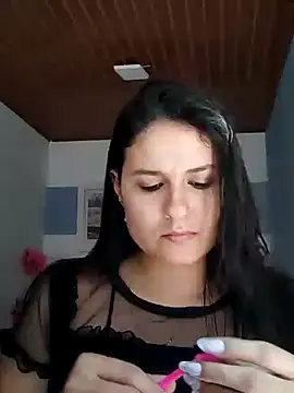 Snapshot of elena_jonees chatting on February 11, 6:33 pm elena jonees online show from February 11, 6:33 pm