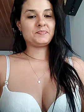 Snapshot of elena_jonees chatting on March 3, 6:33 pm elena jonees online show from March 3, 6:33 pm
