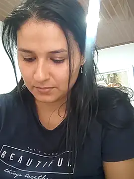 Snapshot of elena_jonees chatting on March 18, 7:20 pm elena jonees online show from March 18, 7:20 pm