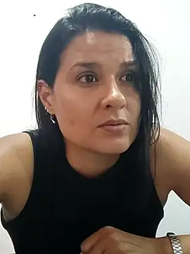 Snapshot of elena_jonees chatting on October 9, 8:18 pm elena jonees online show from October 9, 8:18 pm