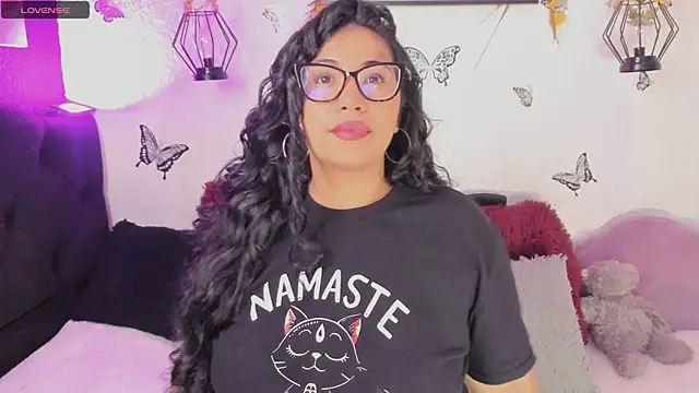 yoishat77 online show from May 5, 3:09 pm