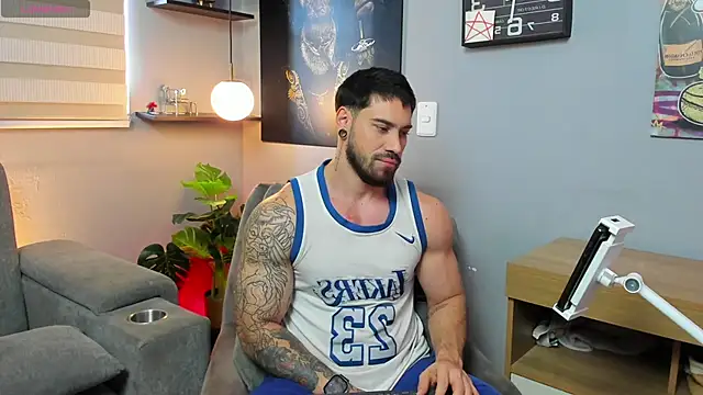 Snapshot of Giorgio-Leone chatting on May 31, 8:10 pm Giorgio-Leone online show from May 31, 8:10 pm