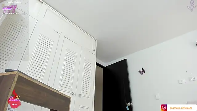 Snapshot of sweet_amalia4 chatting on March 5, 10:06 pm sweet amalia4 online show from March 5, 10:06 pm