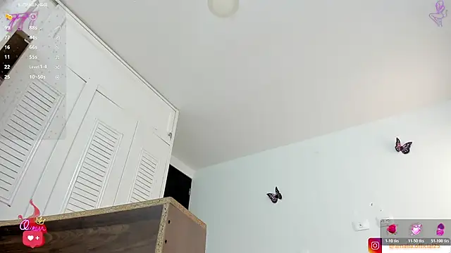 Snapshot of sweet_amalia4 chatting on March 11, 10:16 pm sweet amalia4 online show from March 11, 10:16 pm