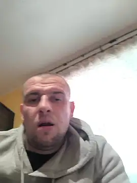 Regularfucker28 online show from March 9, 8:40 am