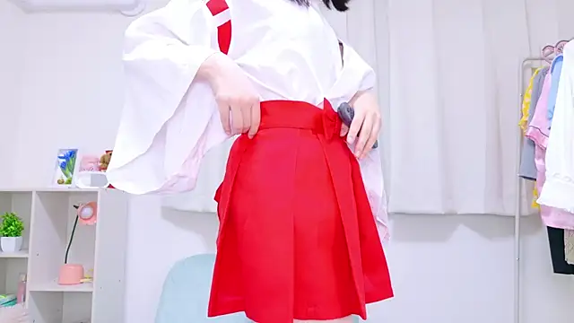 Snapshot of Yurie_ chatting on January 5, 2:17 am Yurie  online show from January 5, 2:17 am
