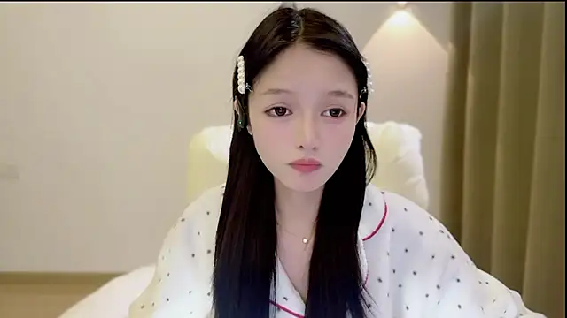 xiaodaibabyy online show from October 29, 1:35 pm