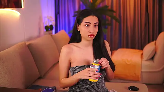 GinaValentinna online show from February 2, 7:14 pm