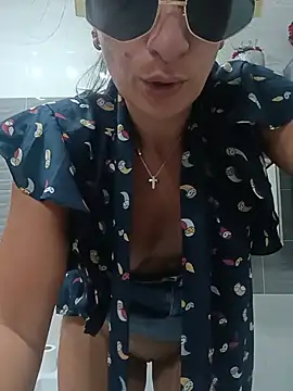 Snapshot of marygirl88 chatting on July 22, 5:38 pm marygirl88 online show from July 22, 5:38 pm