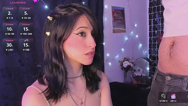 Snapshot of Carlasxdreams chatting on March 4, 4:27 am Carlasxdreams online show from March 4, 4:27 am