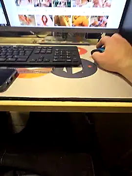 Snapshot of Ibag01 chatting on March 3, 2:15 pm Ibag01 online show from March 3, 2:15 pm