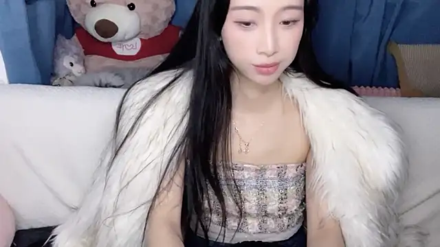 Lili-2 online show from January 31, 7:11 pm