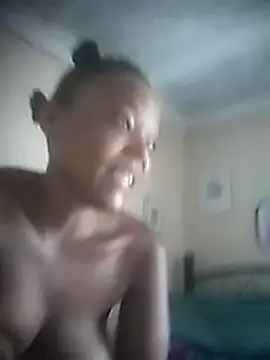 Snapshot of Feathergal69_ chatting on December 19, 5:51 am Feathergal69 online show from December 19, 5:51 am