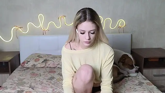 Betty Blamee online show from January 14, 2:01 pm