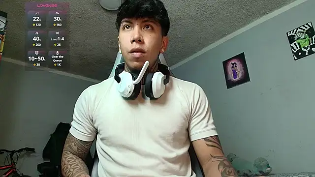 Nickhot0609 online show from October 16, 1:50 am