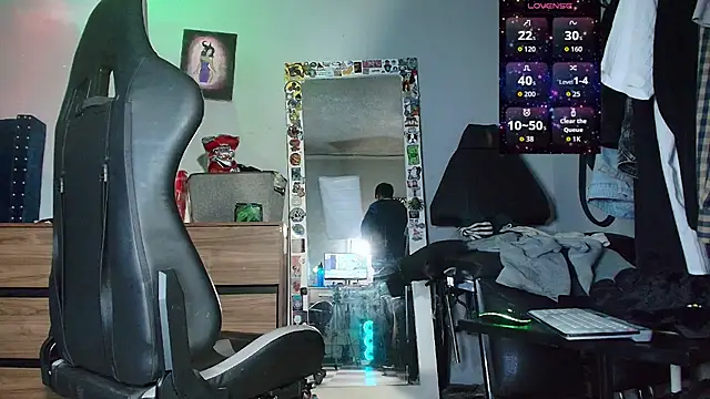 Nickhot0609 online show from November 24, 1:38 am