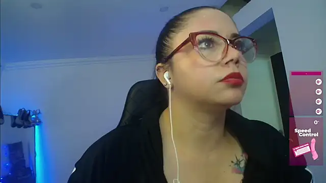 Madame Shein  online show from December 28, 2:21 pm