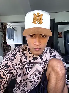 Snapshot of Edward_Milleer chatting on November 3, 4:30 pm Edward Milleer online show from November 3, 4:30 pm