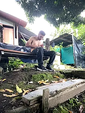 Jestebanano online show from September 8, 8:30 pm