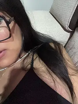 AleFantasy0001 online show from March 13, 5:58 am