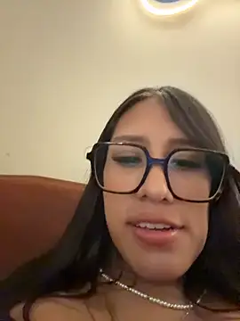Snapshot of AleFantasy0001 chatting on March 31, 5:19 am AleFantasy0001 online show from March 31, 5:19 am