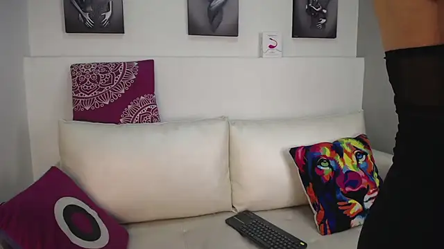 Melodi Roux online show from March 3, 12:27 pm