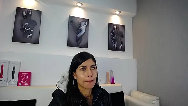 Melodi Roux online show from February 4, 12:33 pm