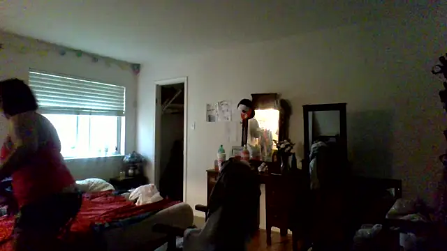 sophiarica online show from May 20, 12:28 am