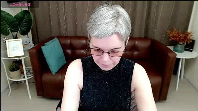 Cutie Erikaa1 online show from January 21, 9:24 am