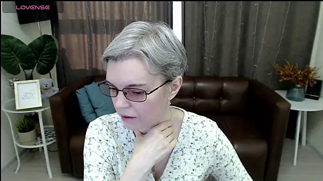 Cutie Erikaa1 online show from January 22, 5:48 am