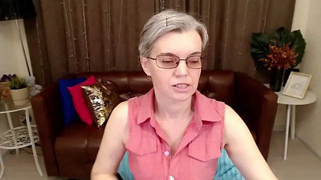 Cutie Erikaa1 online show from February 22, 2:50 am