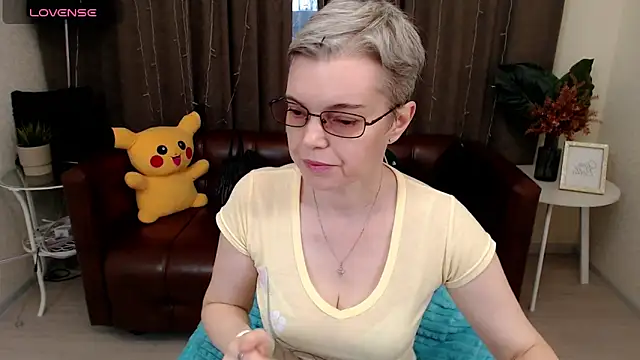 Cutie Erikaa1 online show from September 11, 2:00 am