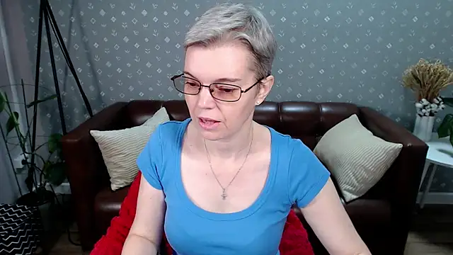 Cutie Erikaa1 online show from September 14, 2:22 am