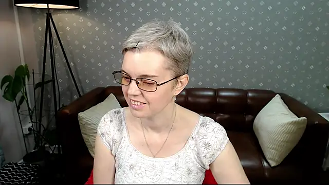 Cutie Erikaa1 online show from September 19, 2:24 am