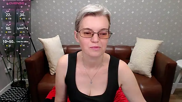 Cutie Erikaa1 online show from October 10, 3:05 am