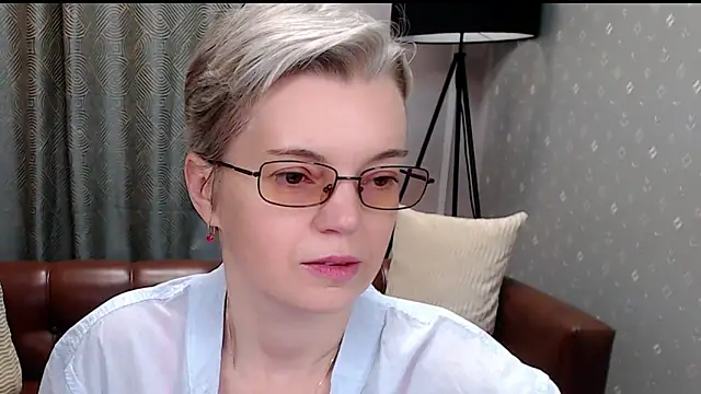 Cutie Erikaa1 online show from October 30, 2:24 am