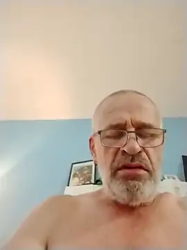 geilerschwanz64 online show from November 19, 5:02 pm