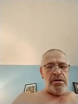 geilerschwanz64 online show from December 1, 9:03 am