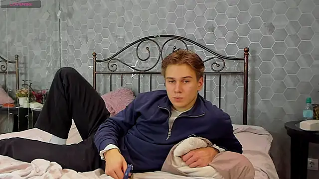 Marcus Swampov online show from December 12, 2:59 am