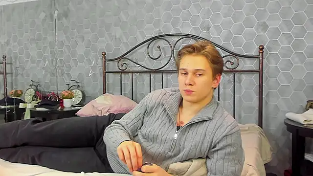 Snapshot of Marcus_Swampov chatting on January 17, 8:11 pm Marcus Swampov online show from January 17, 8:11 pm