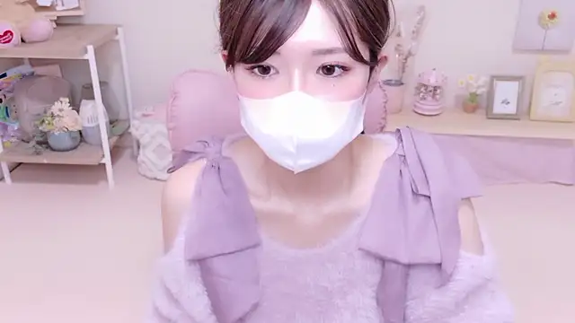 Snapshot of NAMI_s2 chatting on February 18, 2:57 pm NAMI s2 online show from February 18, 2:57 pm