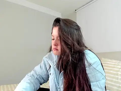 AmandaCallum online show from May 3, 4:40 am