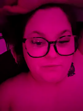 Snapshot of Tallulah-mae-xoxox chatting on March 30, 12:00 am Tallulah-mae-xoxox online show from March 30, 12:00 am